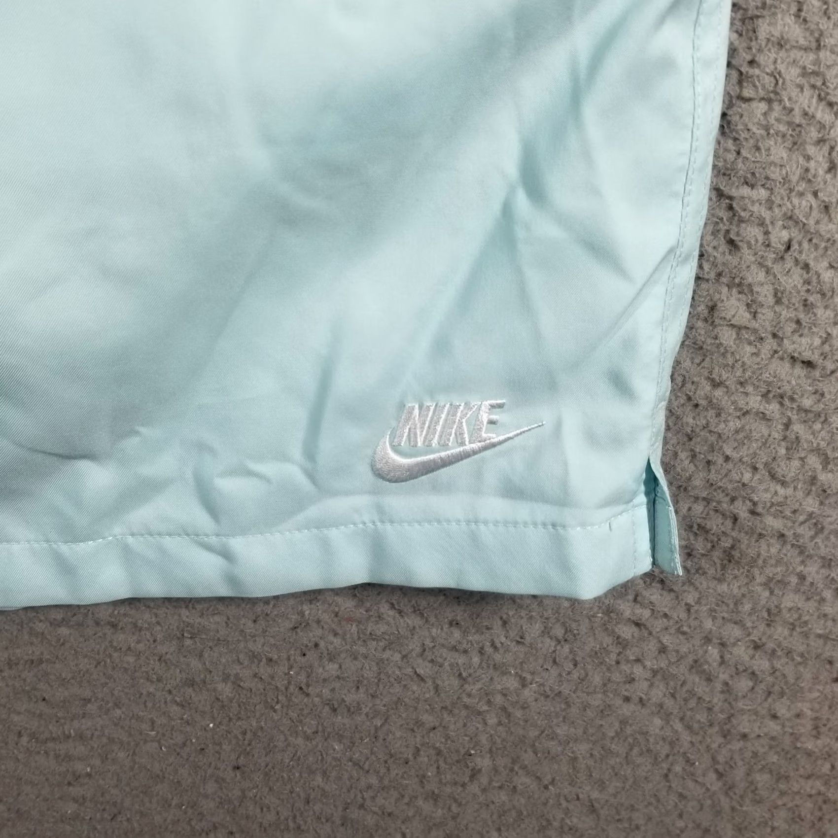 Nike Nike Shorts Men's Medium Woven Flow 6" Activewear Elastic Drawstring Pockets Quick Dry Teal Blue White FN3307-474 Size US 31 - 3 Thumbnail