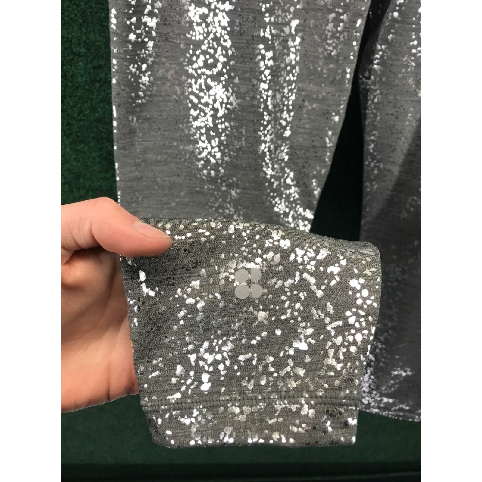 Sweaty Betty Sweaty Betty Small 7/8 Contour Metallic Foil Leggings Speckled Yoga Pants London Womens Tight Fit Silver Disco Yoga Pants Mens? Size 28" / US 6 / IT 42 - 7 Thumbnail