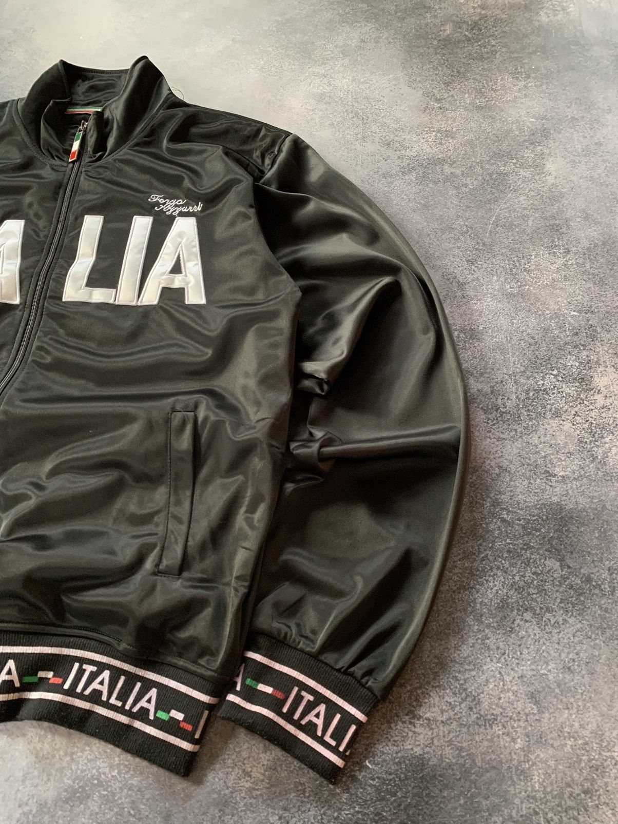 Vintage Vintage Italia Track Zip Up Sweatshirt Y2K Size US L / EU 52-54 / 3 - 4 Thumbnail