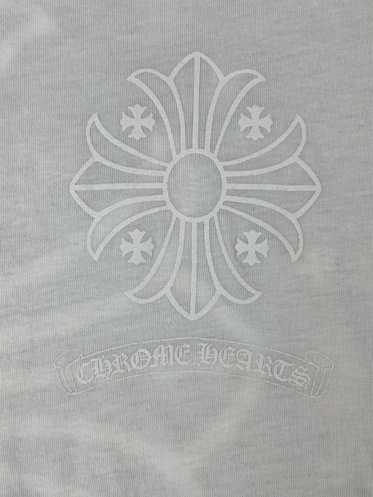 Chrome Hearts Chrome Hearts Tonal Cross Logo Pocket Tshirt White Size US L / EU 52-54 / 3 - 4 Thumbnail