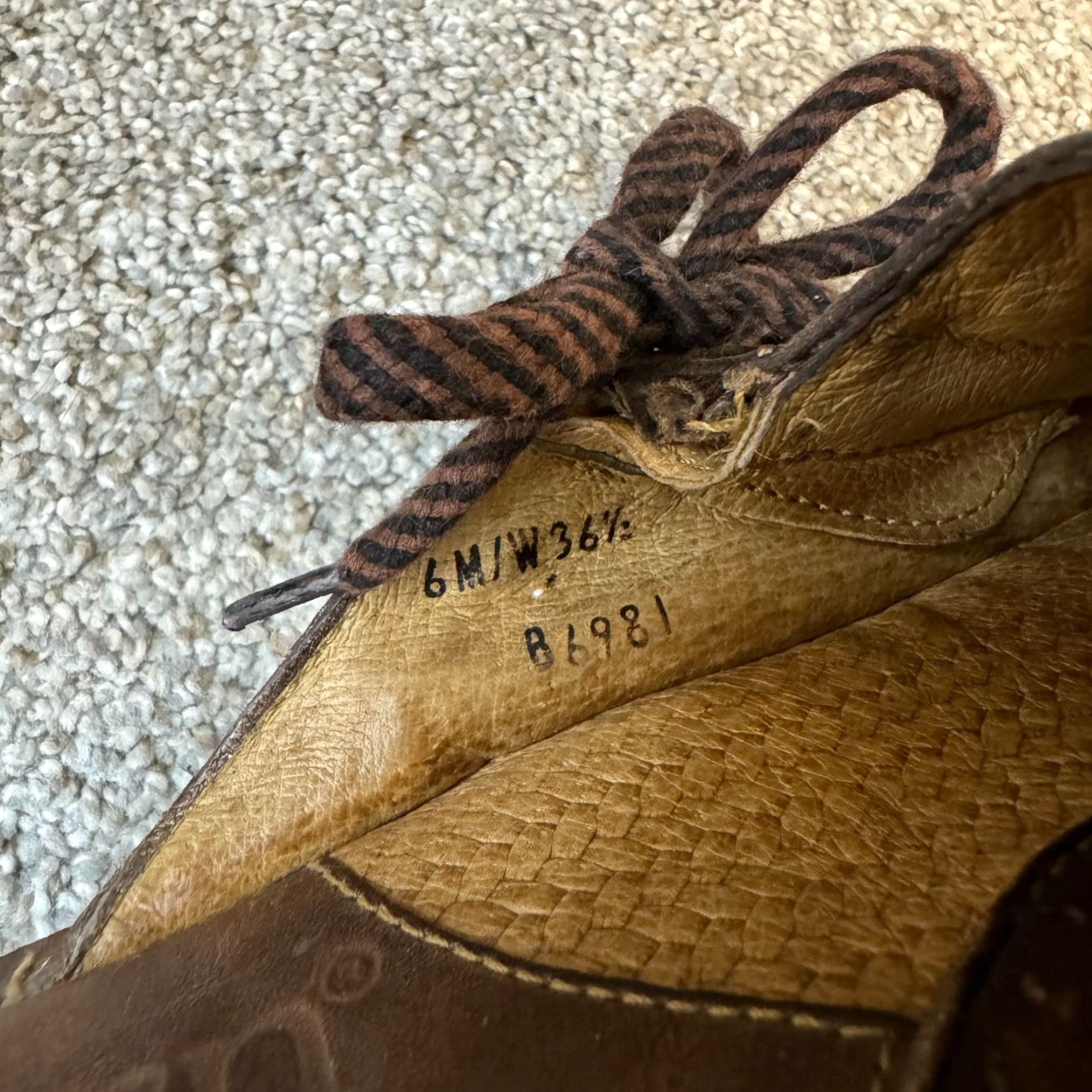 Born VINTAGE Born Clogs Sandals 6 Womens Brown Southwestern Aztec Navajo Slip-On Comfort Womens Shoes Brown Aztec Southwestern 90s? Size US 6 / IT 36 - 6 Thumbnail