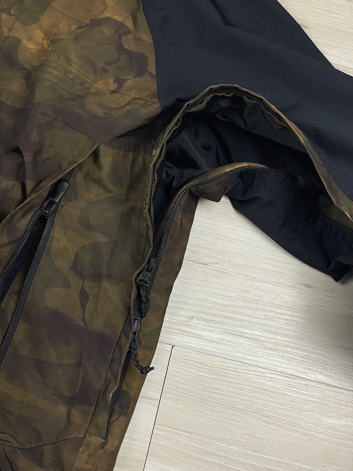 Burton Burton Goretex Jacket Army Gorpcore Size US L / EU 52-54 / 3 - 10 Thumbnail
