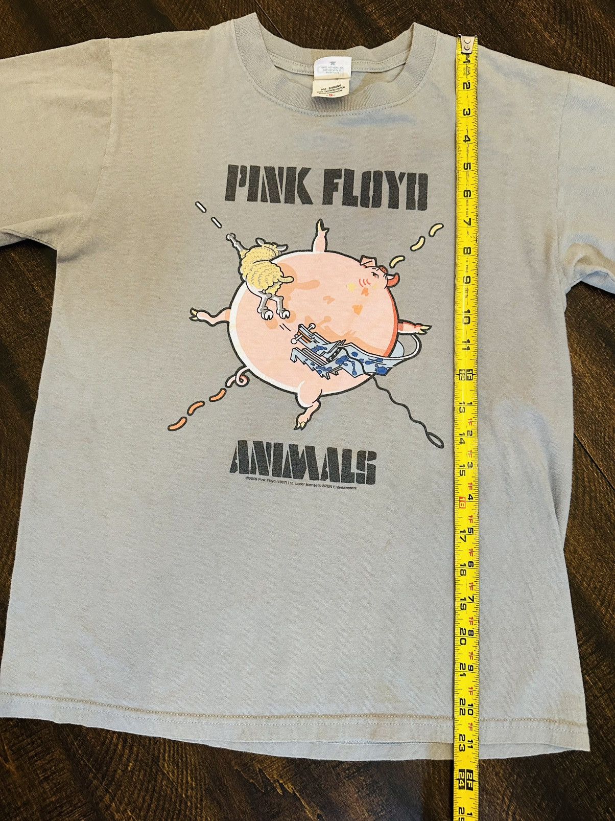 Anvil 2009 Pink Floyd Animals Men’s T-Shirt Red Anvil Tag-Small Size US S / EU 44-46 / 1 - 7 Thumbnail