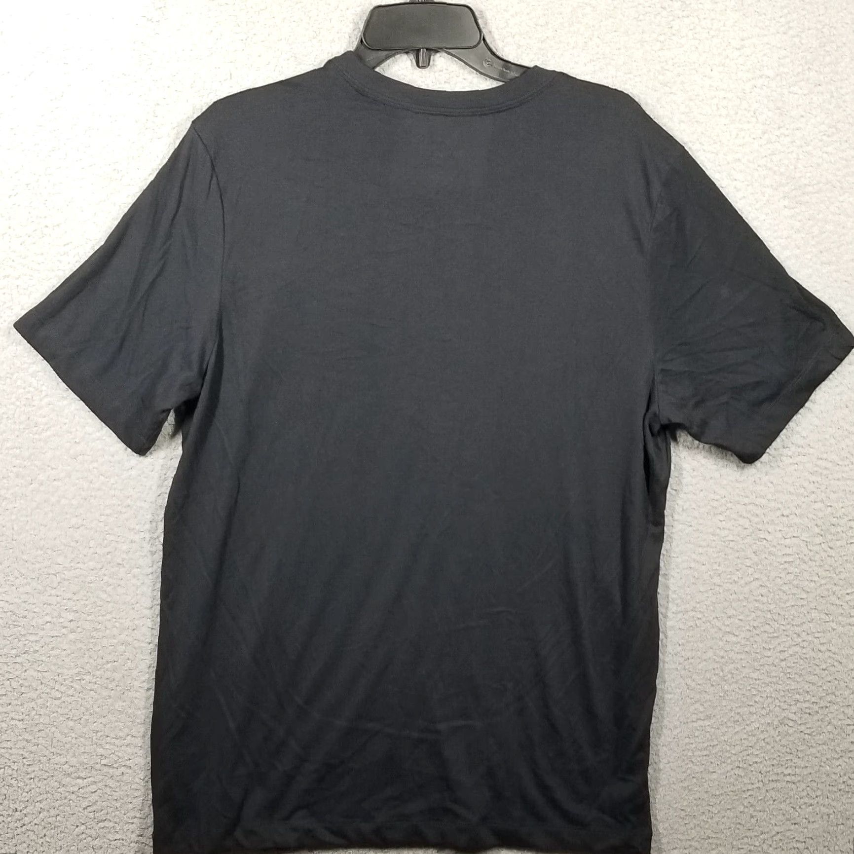 Nike Nike Lebron James Strive For Greatness Men Large Black T-shirt DM2467-010 Nike Size US L / EU 52-54 / 3 - 2 Thumbnail