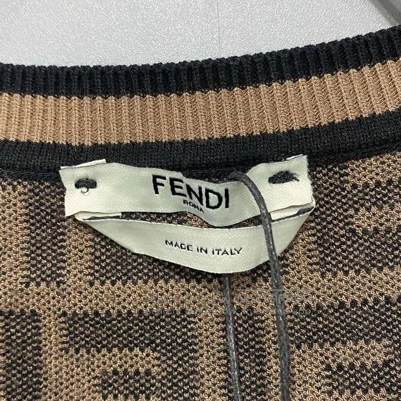 Fendi Fendi Fully Printed Double F Vintage Logo Short Sleeve Size XS / US 0-2 / IT 36-38 - 4 Thumbnail
