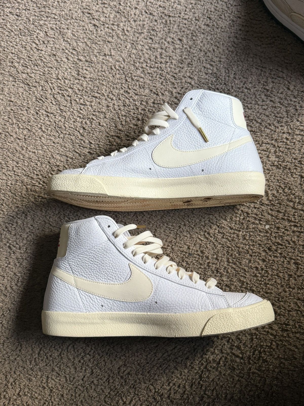 Nike Blazer Mid 77 VNTG EMB Size US 11 / EU 44 - 1 Thumbnail