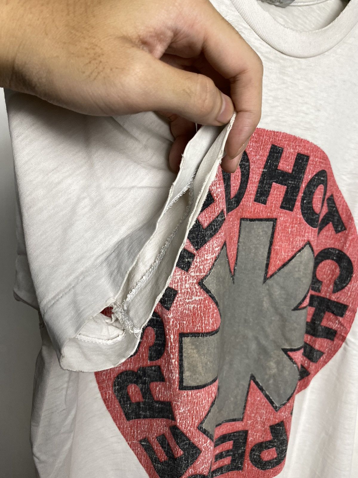 Band Tees × Vintage RARE 90s Red Hot Chili Peppers Tshirt Size US M / EU 48-50 / 2 - 4 Thumbnail