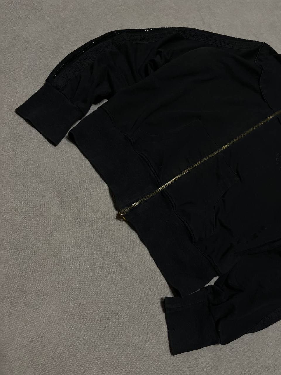 Roberto Cavalli Vintage Roberto Cavalli Women`s Black Logo Zip Hoodie Size M / US 6-8 / IT 42-44 - 4 Thumbnail