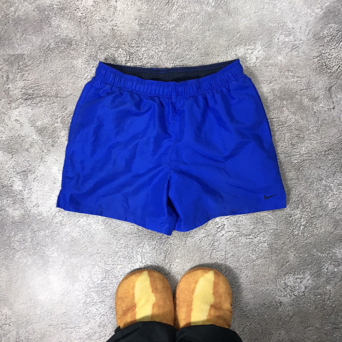 Vintage Vintage Nike Swoosh Shorts Baggy Streetwear Y2K Blue Logo 32 Size US 32 / EU 48 - 1 Thumbnail