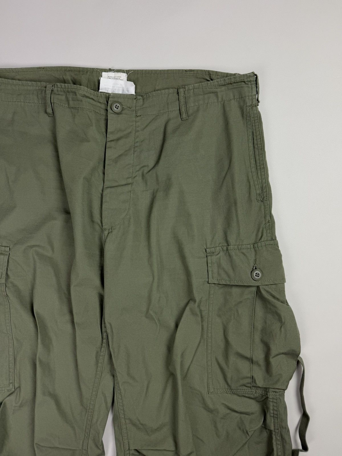 Vintage US Army Combat Tropical Men’s Cargo Pants Trousers Size 35 Size US 35 - 7 Thumbnail