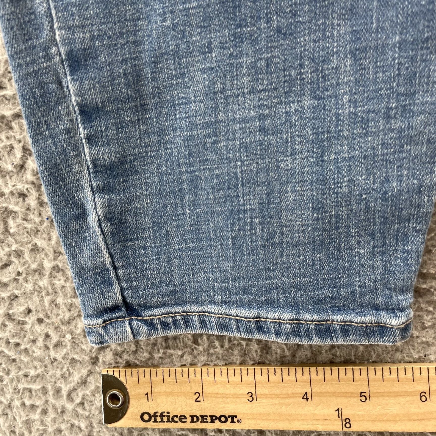 Lucky Brand Lucky Brand Jeans Women's 12/31 Mid Rise Crop Ava Denim Classic Comfort 90s Blue Size 34" / US 12 / IT 48 - 4 Thumbnail