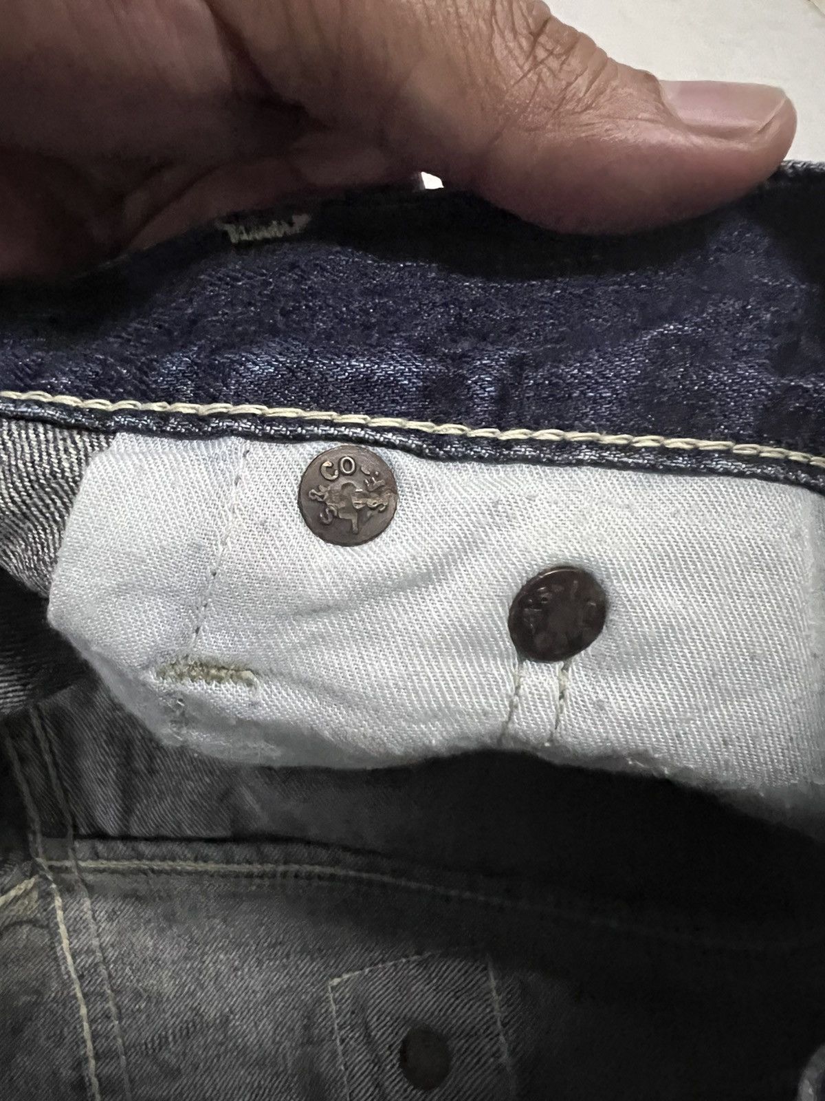 Jean × Levi's × Vintage 💥Vintage Levis 202 Distressed Faded Blue Jeans Size US 33 - 21 Thumbnail