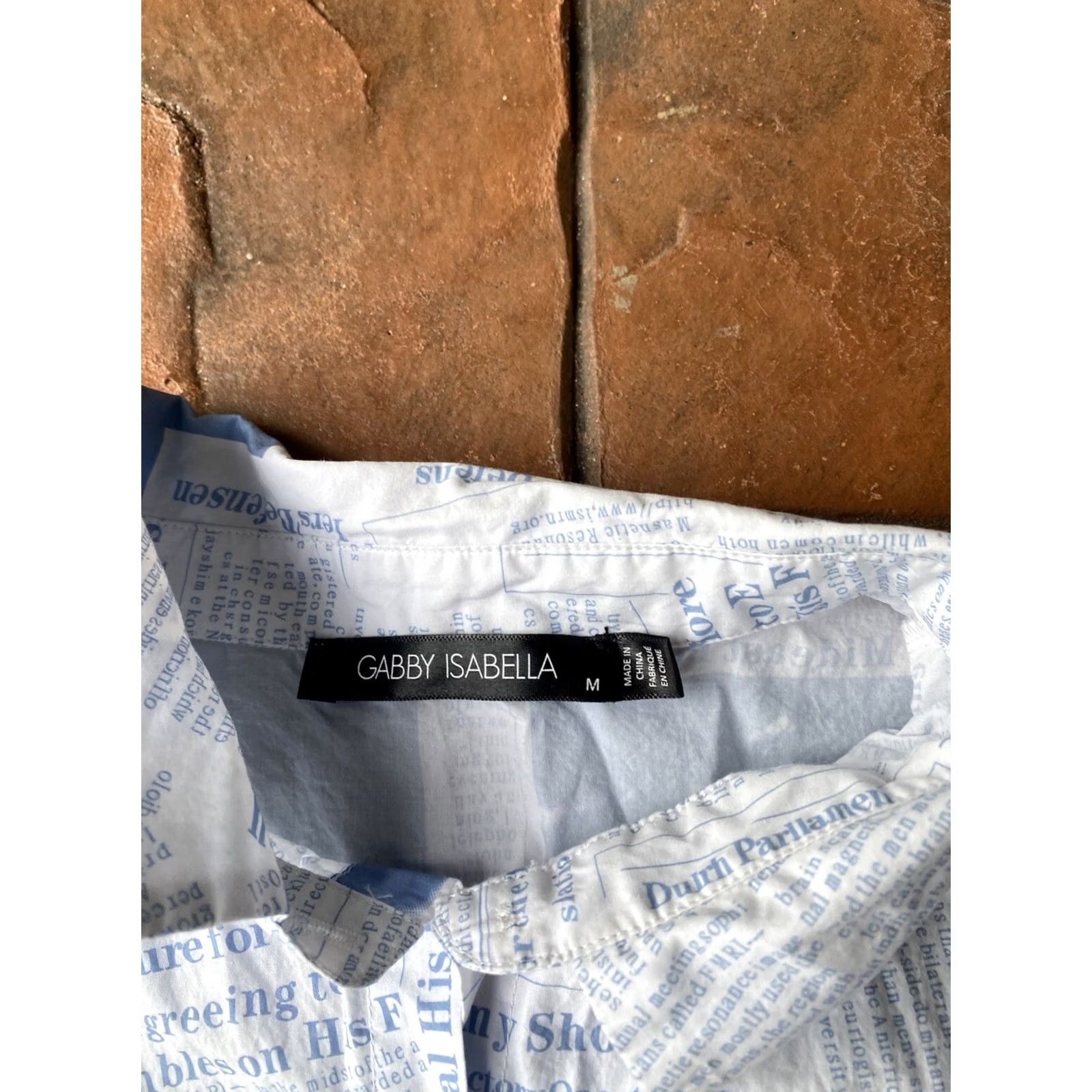 Vintage Gabby Isabella Newspaper Print Button Up Dress Shirt Womens Medium Shirt Regular White 80s 90s Vintage No Size M / US 6-8 / IT 42-44 - 2 Thumbnail
