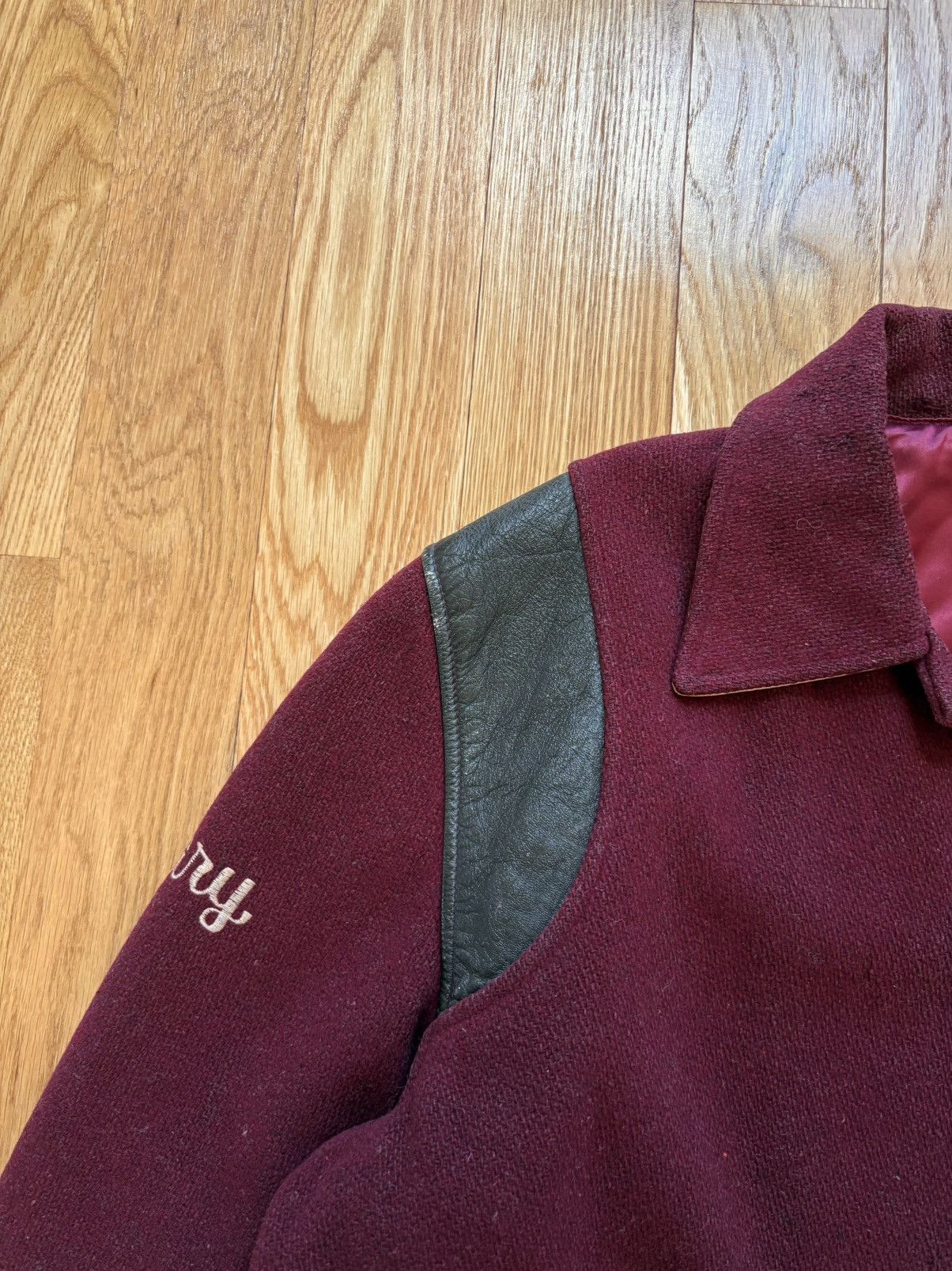 Vintage Vintage 1960’s Distressed High School Varsity Jacket Red L Size US L / EU 52-54 / 3 - 7 Thumbnail