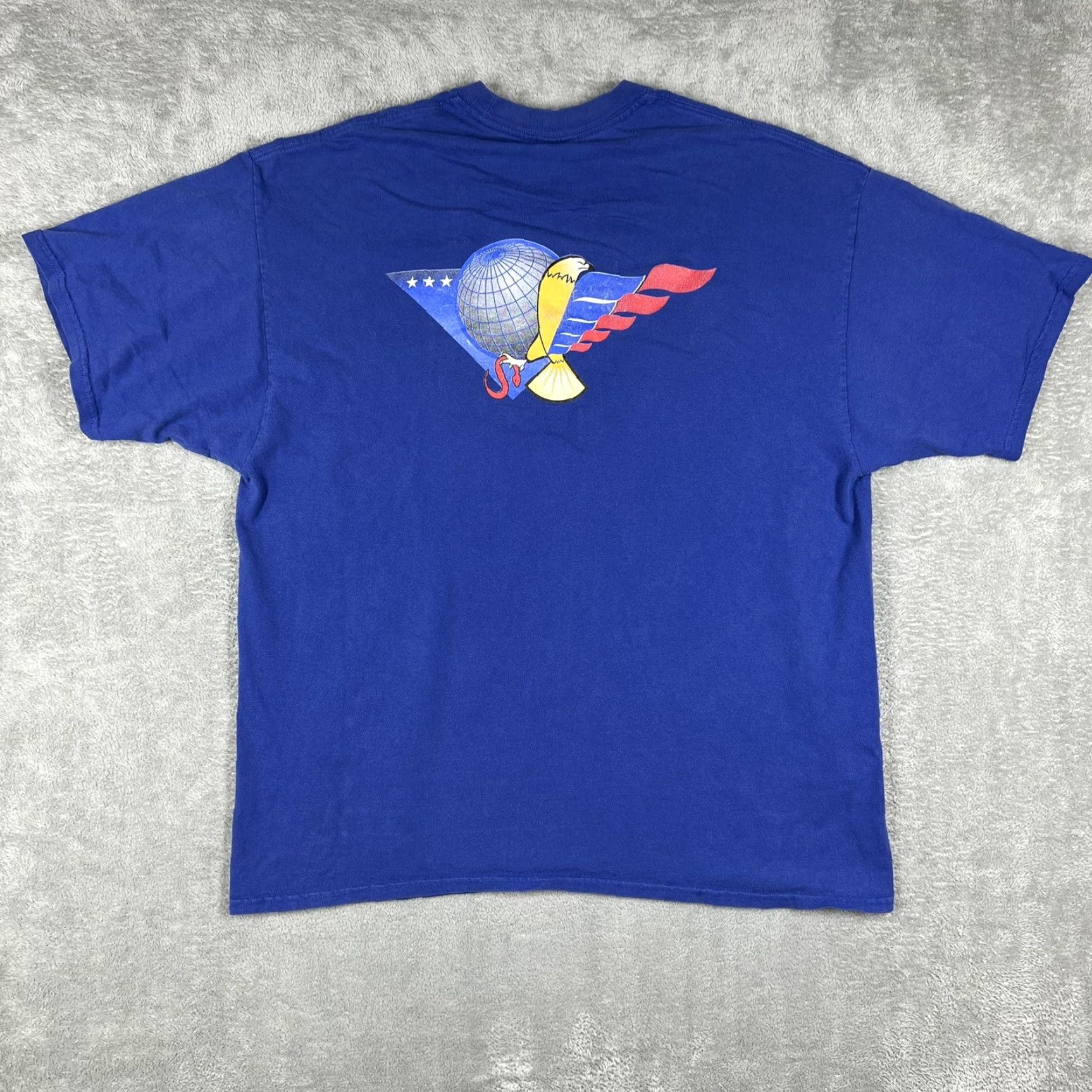 Gildan Skull and Crossbones T-Shirt Men's 2XL Royal Blue Gildan Heavy Cotton Graphic Tee Size US XXL / EU 58 / 5 - 7 Thumbnail