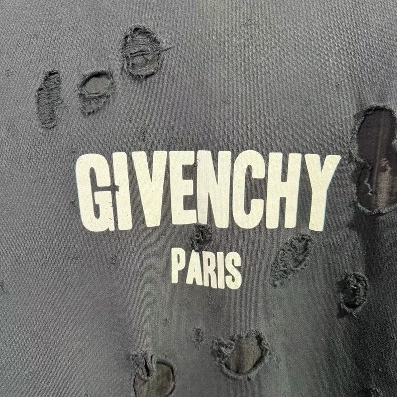 Givenchy Givenchy Black large hole lettering round neck sweatshirt Size US S / EU 44-46 / 1 - 3 Thumbnail