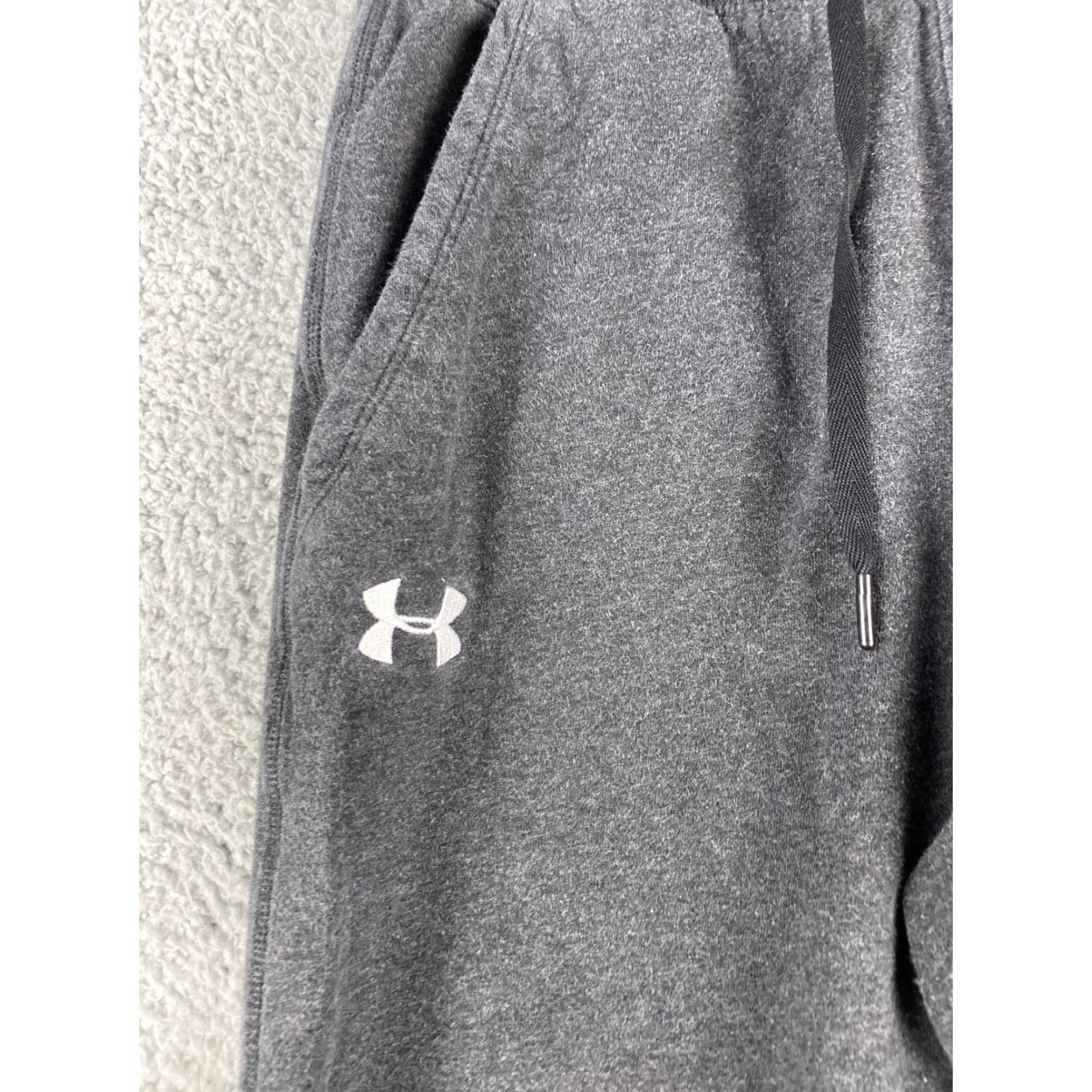 Under Armour Under Armour Sweatpants Men Gray Loose Fit Size S Athletic Inseam 27 in Pants Regular 100% Polyester Size US 29 - 3 Thumbnail