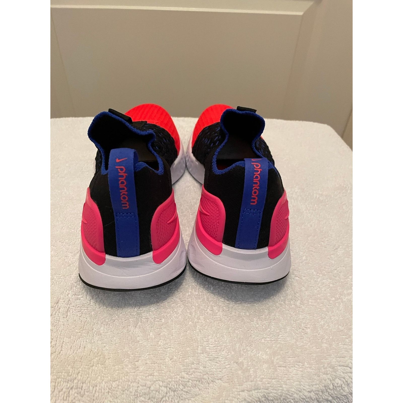 Nike Nike React Phantom Run Flyknit 2 Slip On Running Shoe Size US 8.5 / IT 38.5 - 5 Thumbnail