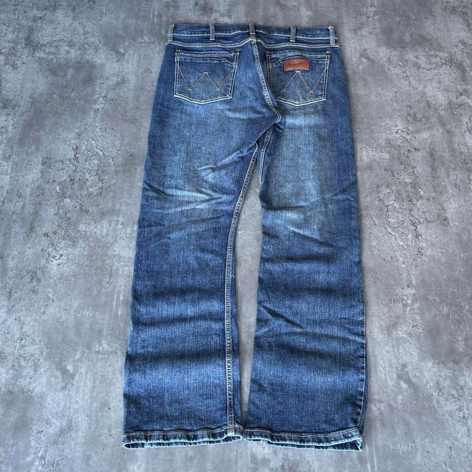 Levi's × Vintage × Wrangler Vintage Y2K Wrangler Retro Boot Cut Essential Denim Jeans Size US 36 / EU 52 - 1 Thumbnail