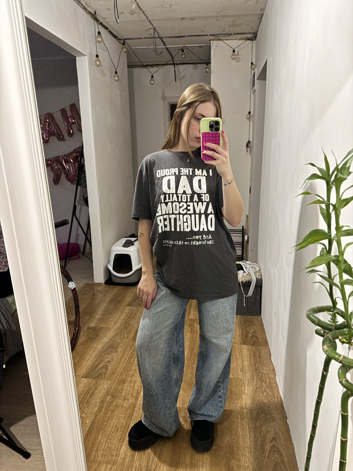 Vintage “DAD OF A TOTALLY AWESOME DAUGHTER” HUMOR BOXY FIT TEE Size US S / EU 44-46 / 1 - 2 Thumbnail