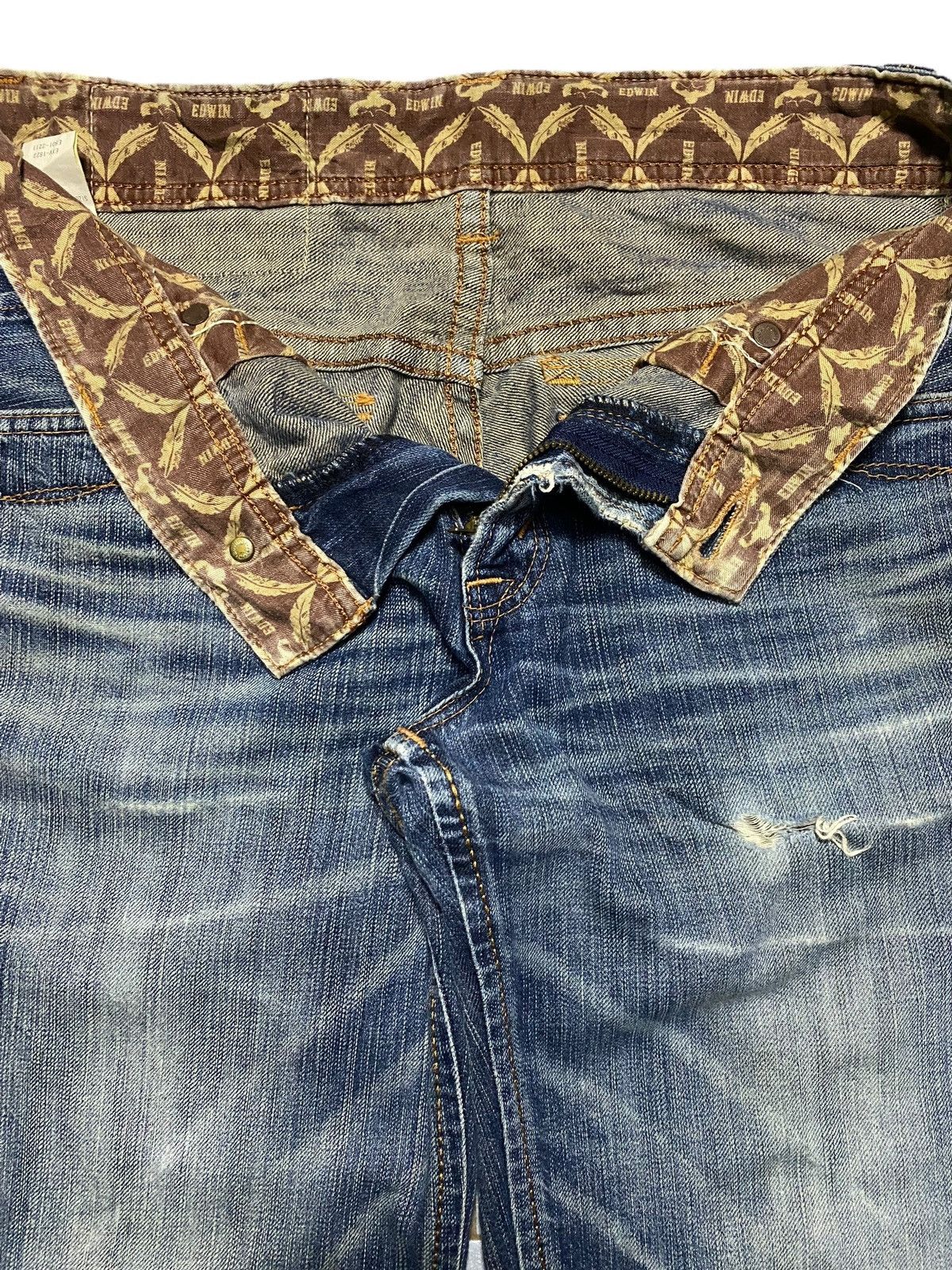 Japanese Brand Vintage Edwin 431 XVS Blue Wash Distressed Flare Jeans Size US 31 - 13 Thumbnail
