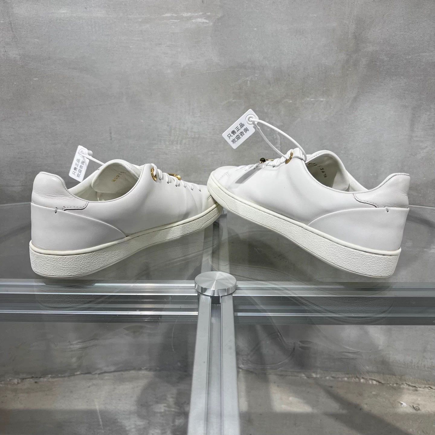 Louis Vuitton LV Classic Metal White Sneakers UK2.5 EU36.5 Size US 5.5 / IT 35.5 - 5 Thumbnail