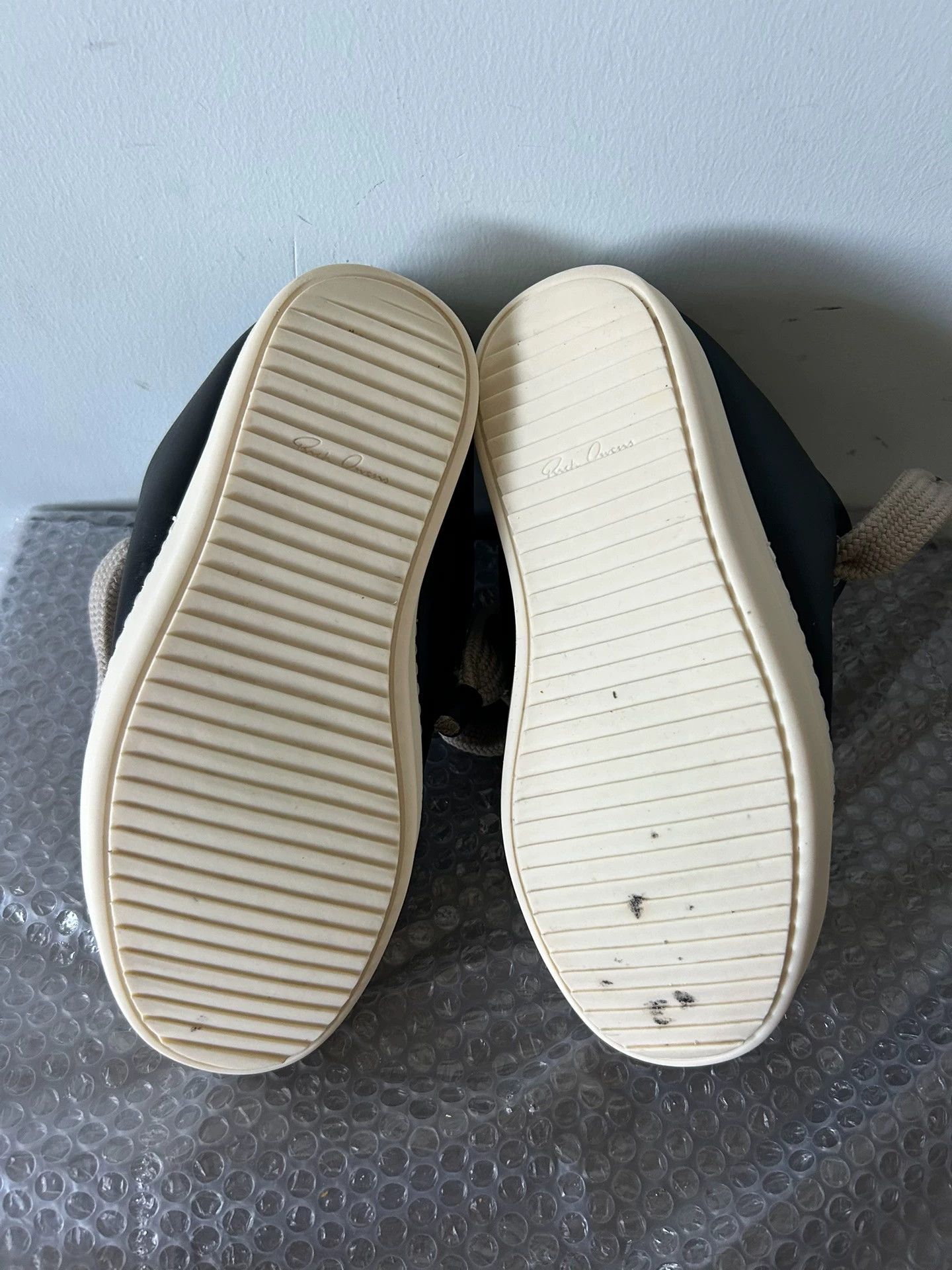 Rick Owens Rick Owens Black Chubby Low-Top Converse Sneakers Size US 6.5 / IT 36.5 - 5 Thumbnail