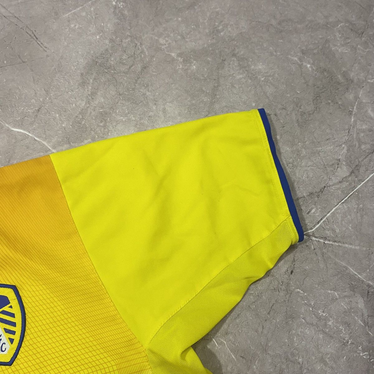 Nike VINTAGE NIKE LEEDS TEE SOCCER JERSEY STRONGBOW 00s Size US S / EU 44-46 / 1 - 3 Thumbnail