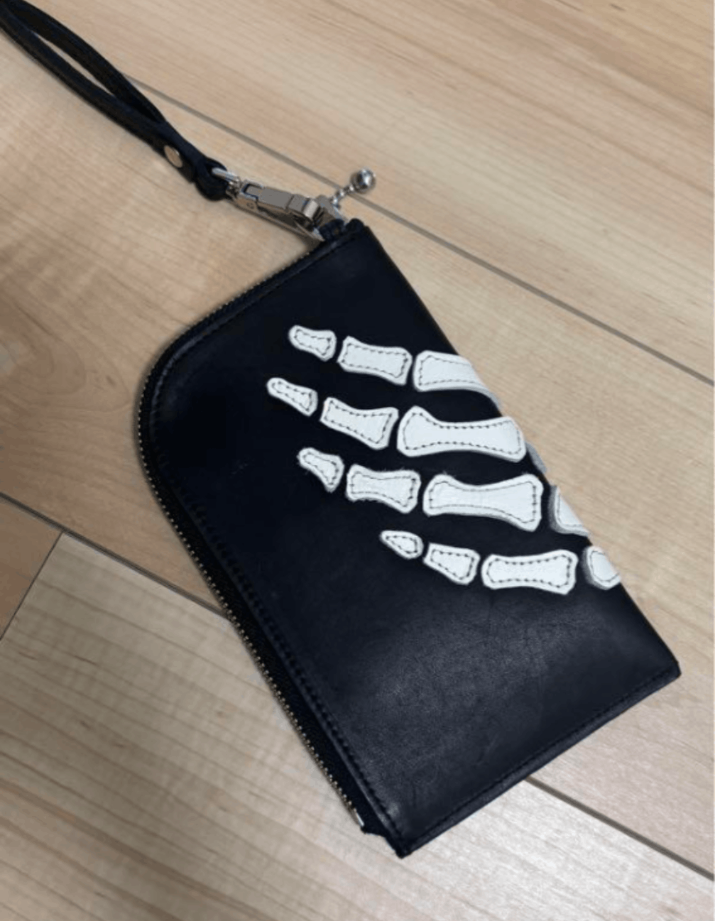 Kapital Kapital Leather THUMBS UP BONE HAND ZIP Neck BAG Size ONE SIZE - 11 Thumbnail