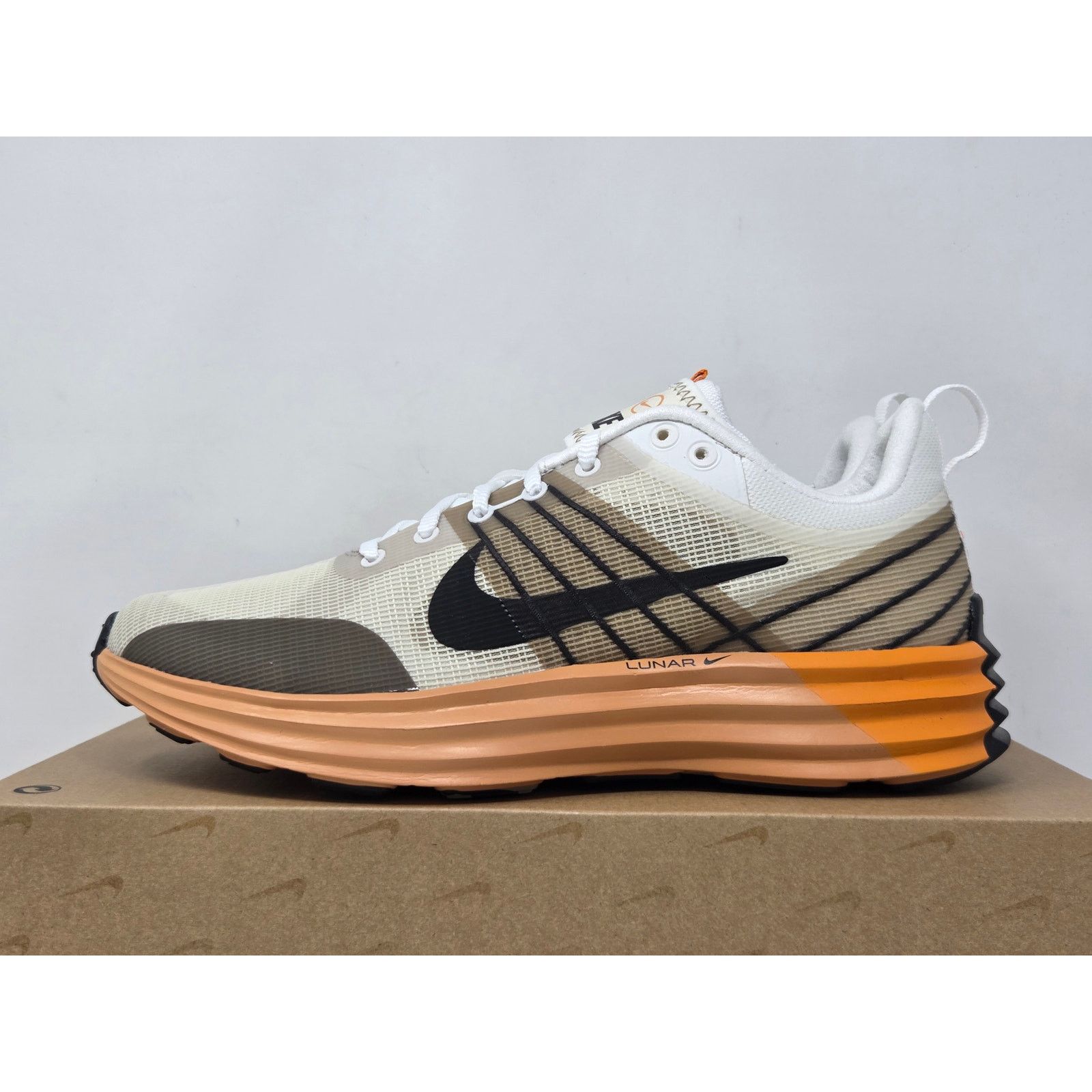 Nike DS Nike Lunar Roam COCONUT MILK DV2440-101 Size US 7 / IT 37 - 3 Thumbnail