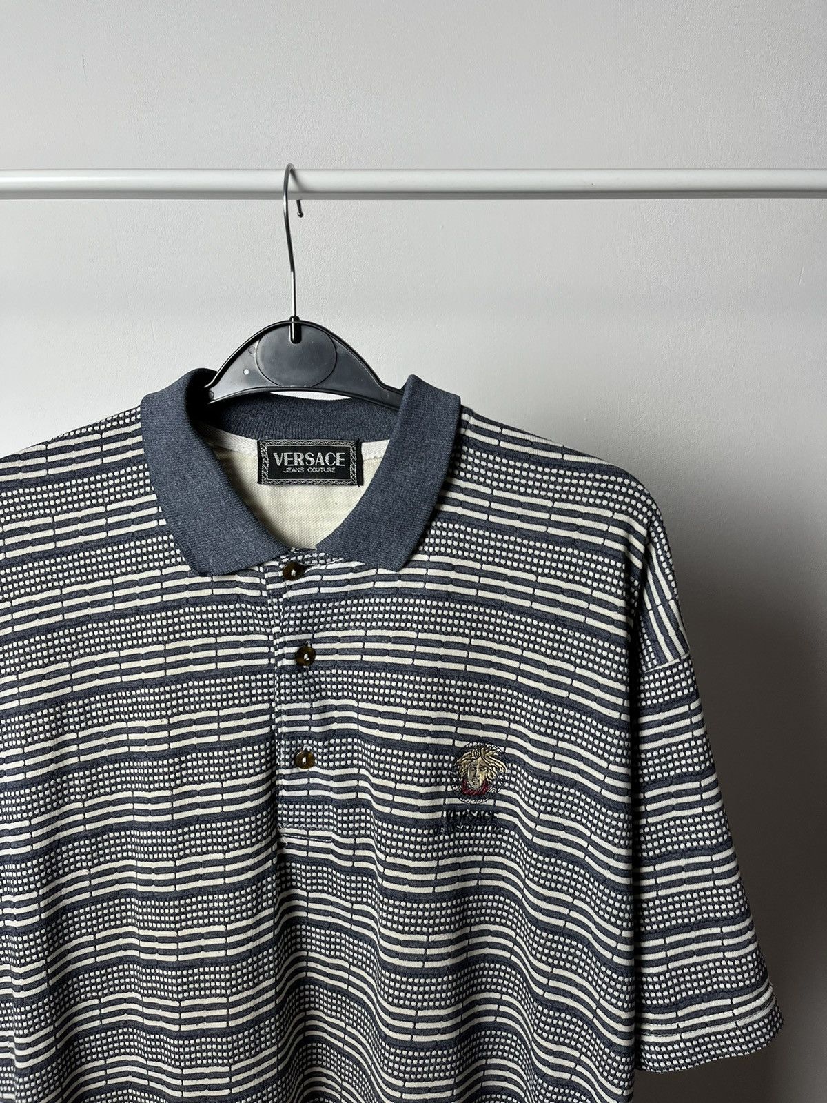Versace × Versace Jeans Couture × Vintage Vintage Versace Jeans Couture Medusa Polo T Shirt Size US XL / EU 56 / 4 - 2 Thumbnail