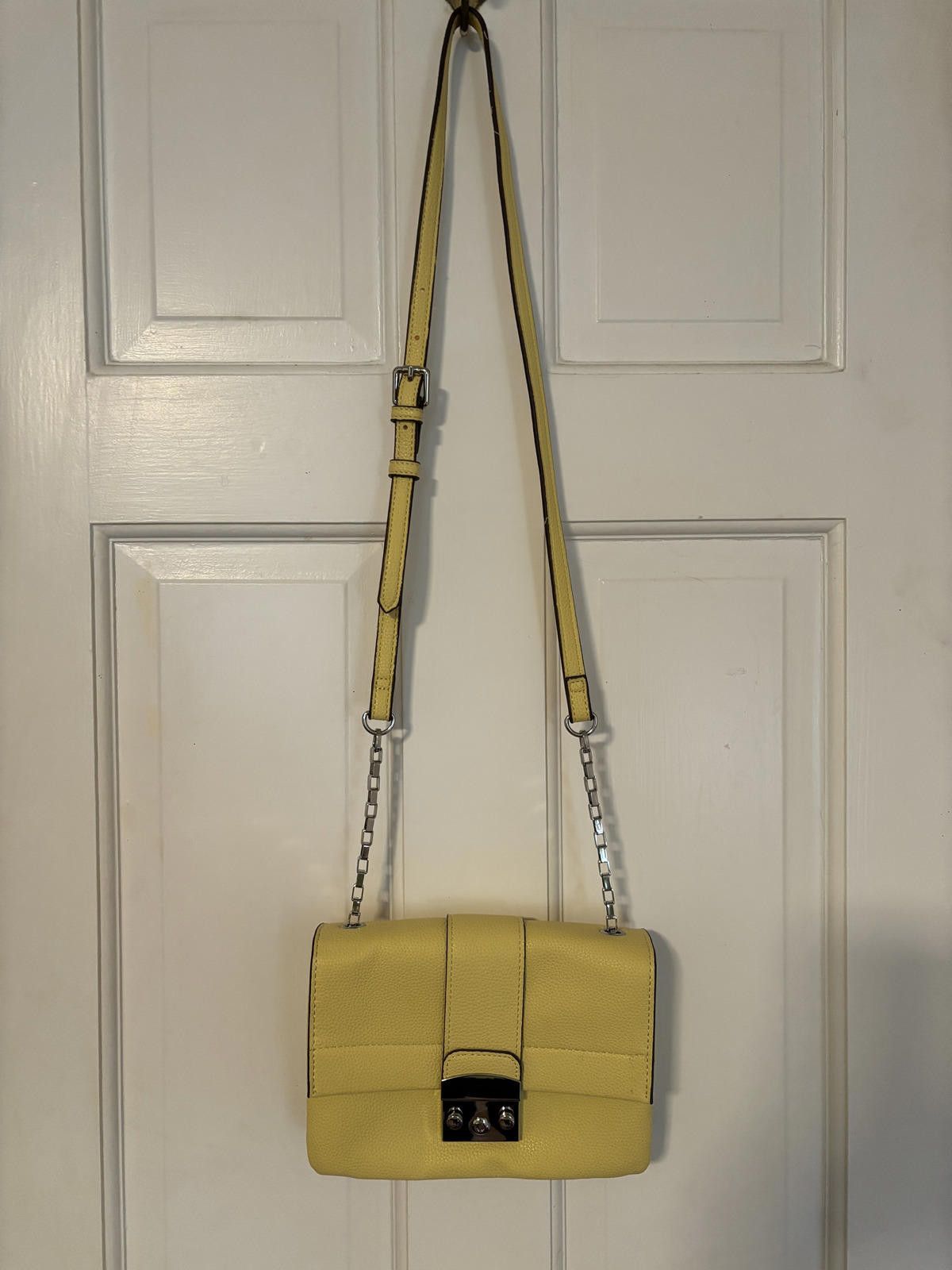 Elie Tahari NEW Tahari Yellow Women's Leather Shoulder Bag w Chain Strap Size ONE SIZE - 2 Thumbnail
