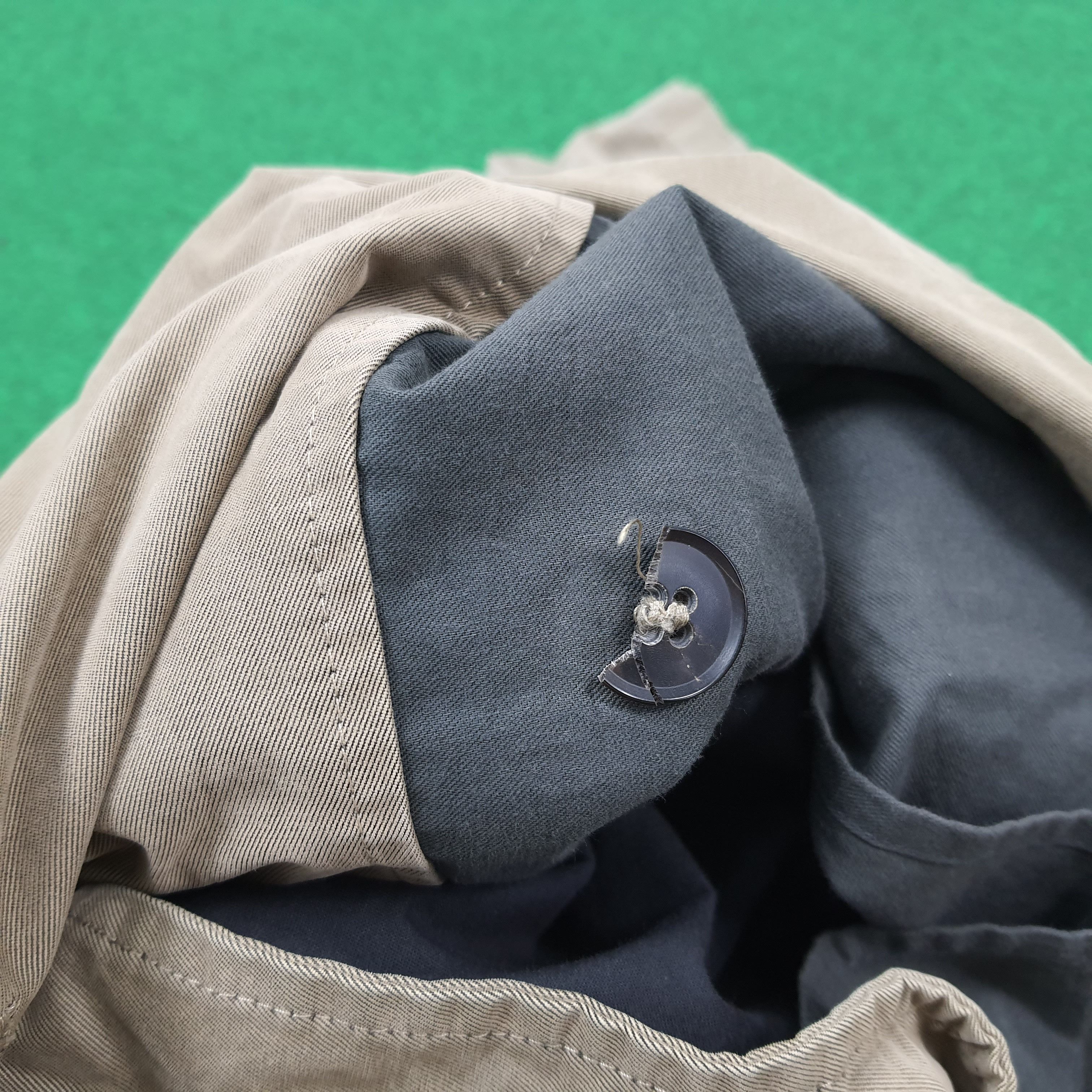 Other Vintage Vetements Classiques Italy Trench Jacket C242N24 Size US M / EU 48-50 / 2 - 12 Thumbnail