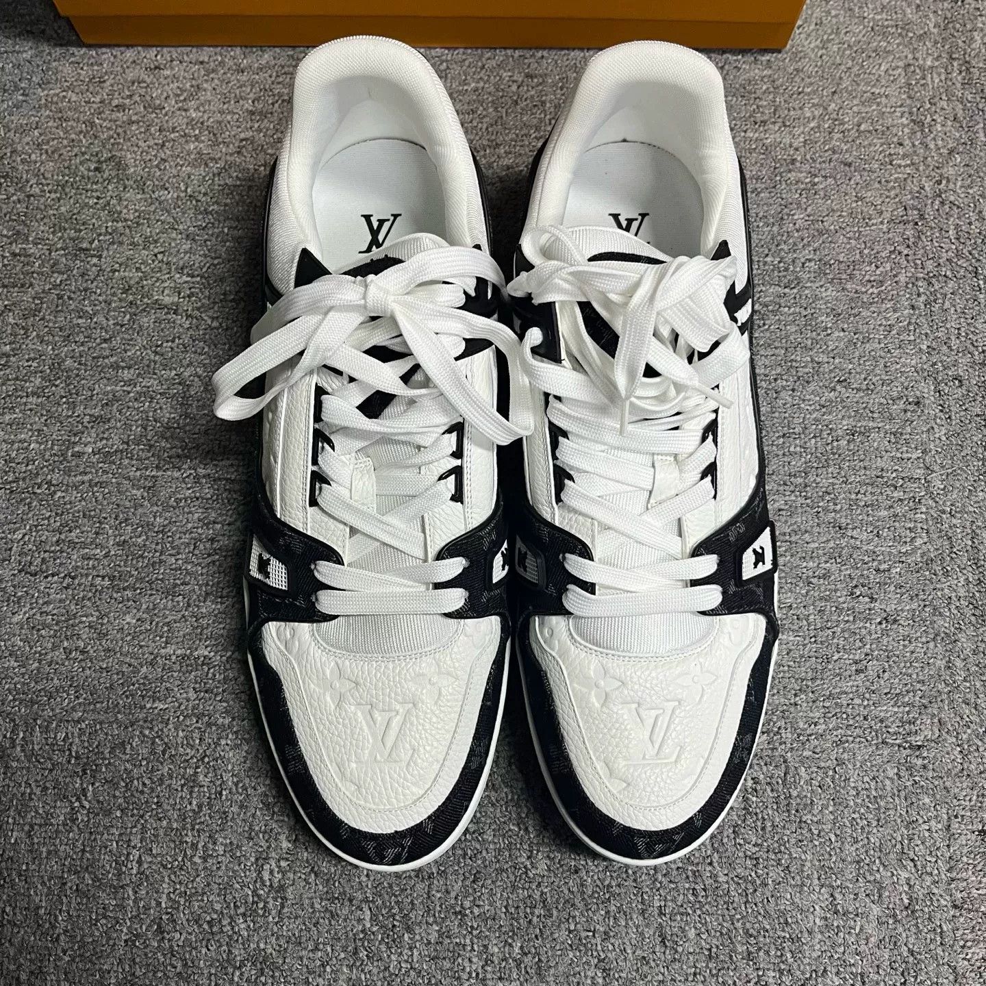 Louis Vuitton Louis Vuitton Panda Embossed Low-Top Sneakers Size US 13 / EU 46 - 3 Thumbnail