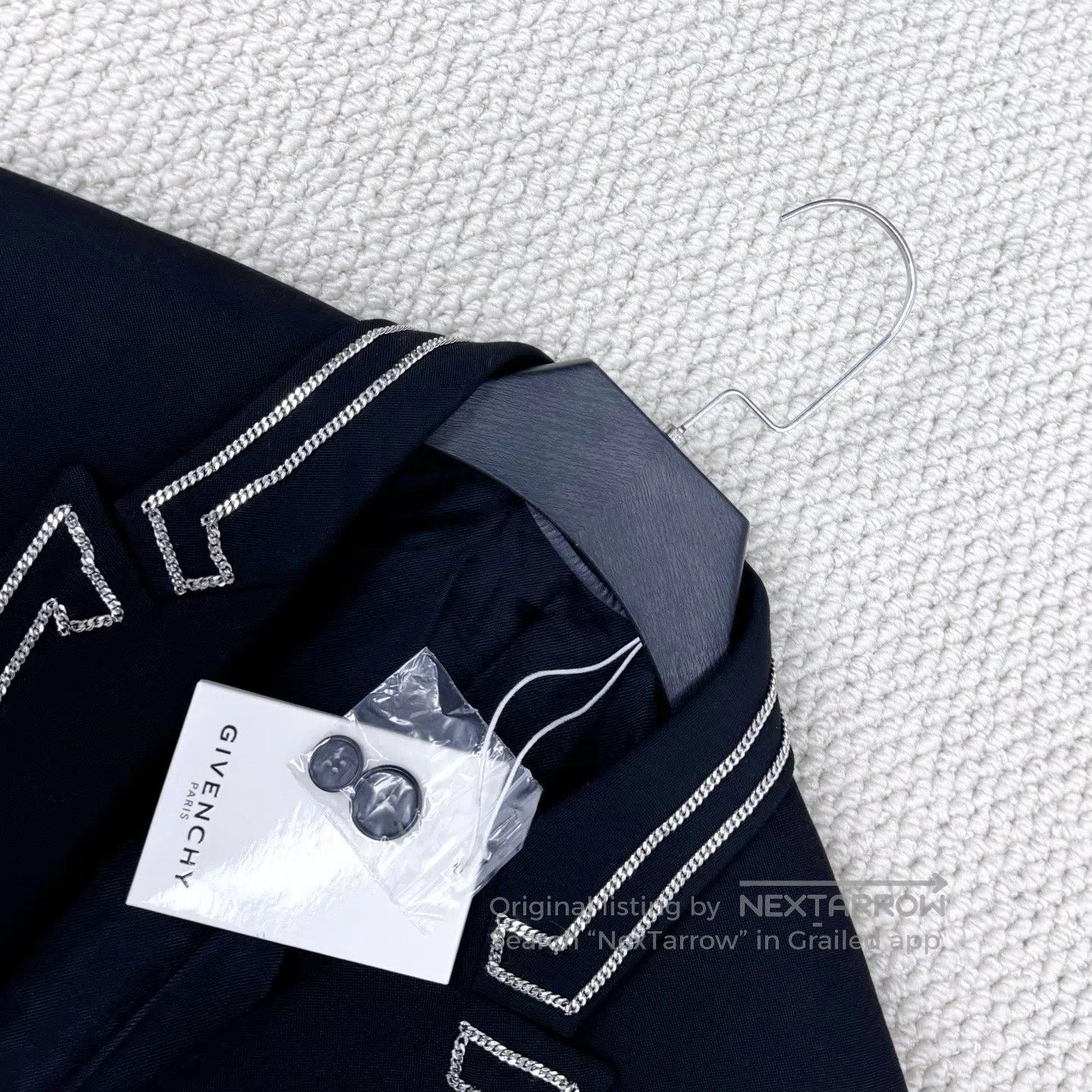Givenchy Givenchy Notched Lapel Single Breasted Wool Blazer with Ch Size US M / EU 48-50 / 2 - 3 Thumbnail