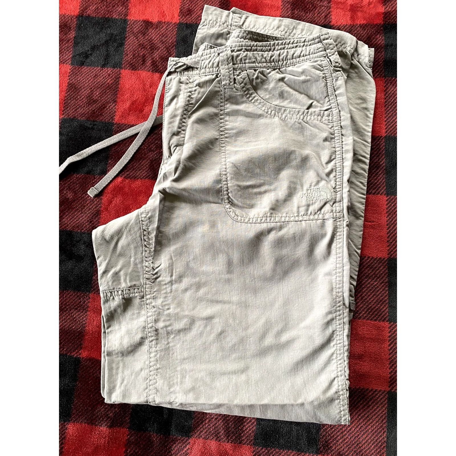 The North Face The North Face Women Pants Hiking Pants Size 12 Gray Windbreaker Size 34" / US 12 / IT 48 - 3 Thumbnail