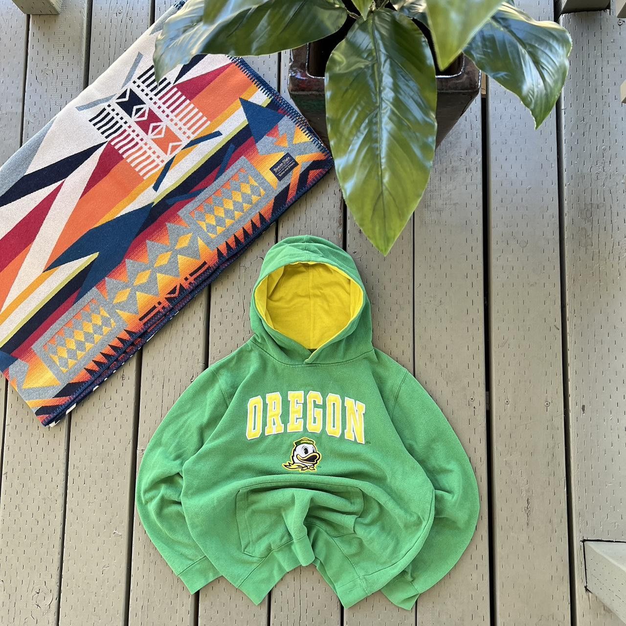 Vintage Vintage 90s Oregon Ducks Donald Duck Crewneck Sweatshirt Size US S / EU 44-46 / 1 - 2 Thumbnail