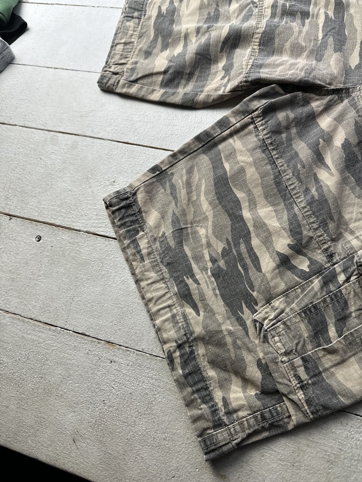 Billabong 🚨RARE BILLABONG BIG LOGO CARGO SHORTS Y2K SURF VINTAGE Size US 36 / EU 52 - 2 Thumbnail