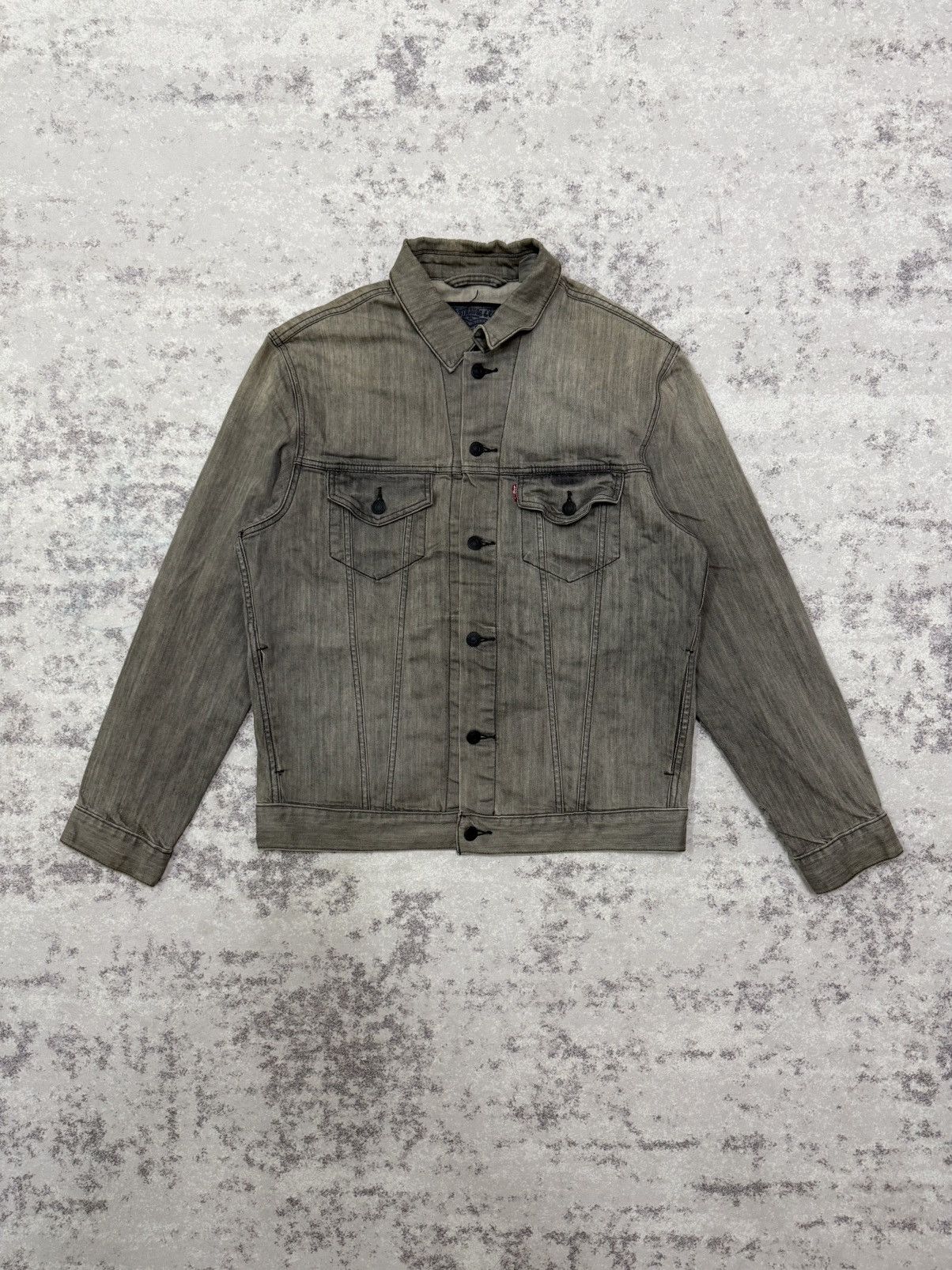 Levi's Levi’s Black Fade Denim Trucker Jacket Size US M / EU 48-50 / 2 - 3 Thumbnail