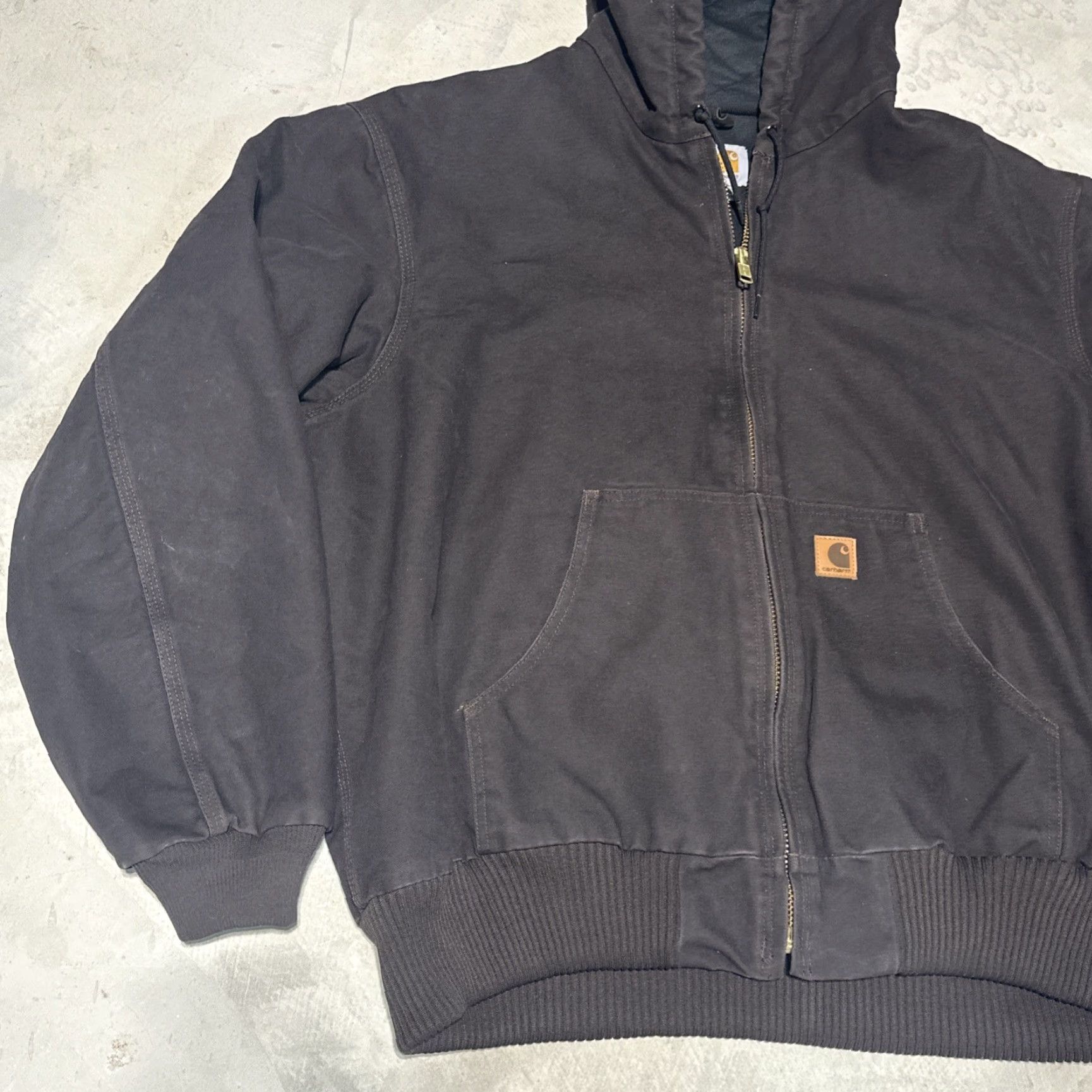 Carhartt VINTAGE Carhartt J130 Mens Hooded Bomber Jacket 2XL Dark Brown Canvas Quilt Lined Zipper Workwear Size US XXL / EU 58 / 5 - 3 Thumbnail