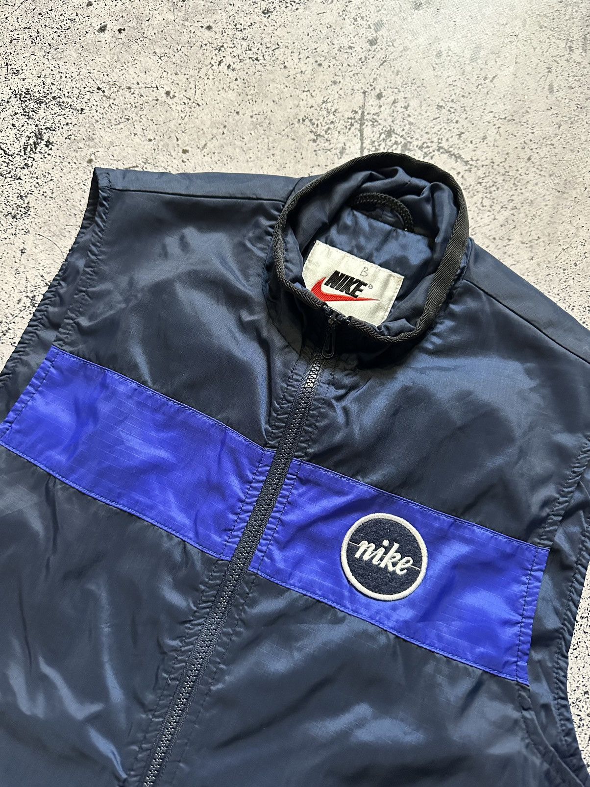 Nike × Vintage Vintage 90s Nike Nylon Vest Drill Embroidered Logo Y2K USA Size US S / EU 44-46 / 1 - 2 Thumbnail