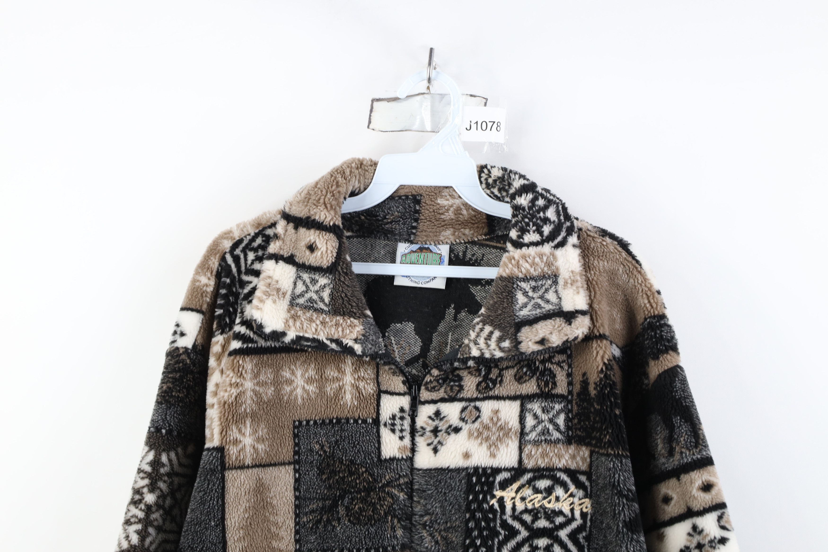 Vintage Vintage 90s Streetwear Wolf All Over Print Fleece Jacket USA Size US L / EU 52-54 / 3 - 2 Thumbnail