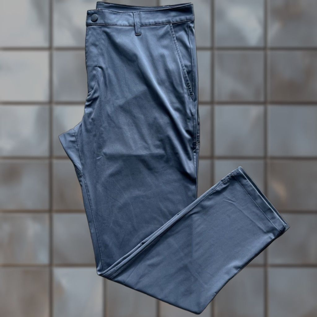 Rhone Rhone Commuter Pants 38 Gray Athletic Khakis Pants Men 38 Inseam 33 Breathable Lightweight Athleisure Casual Workwear Size US 38 / EU 54 - 1 Thumbnail