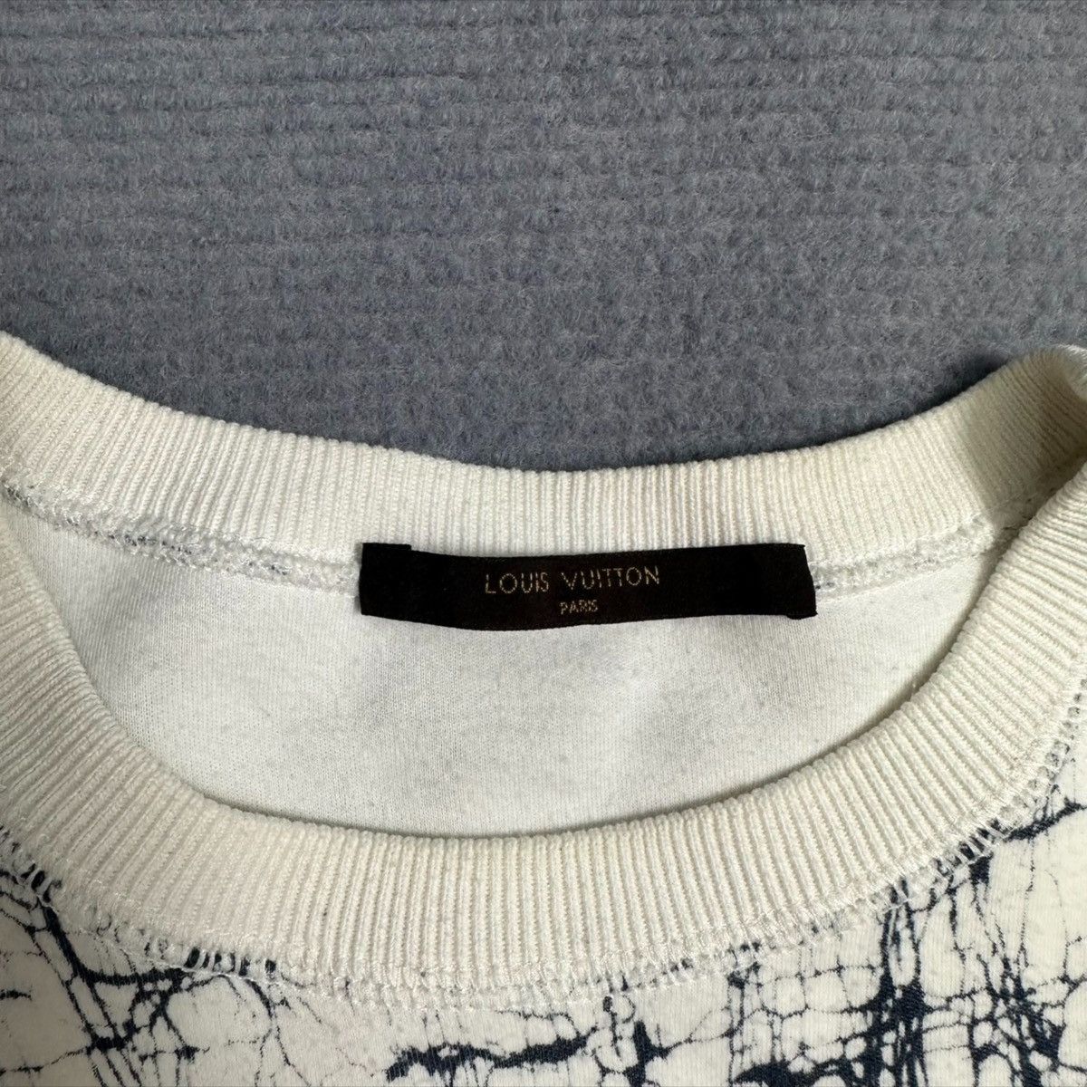 Louis Vuitton Louis Vuitton Printed Sweatshirt Size US M / EU 48-50 / 2 - 4 Thumbnail