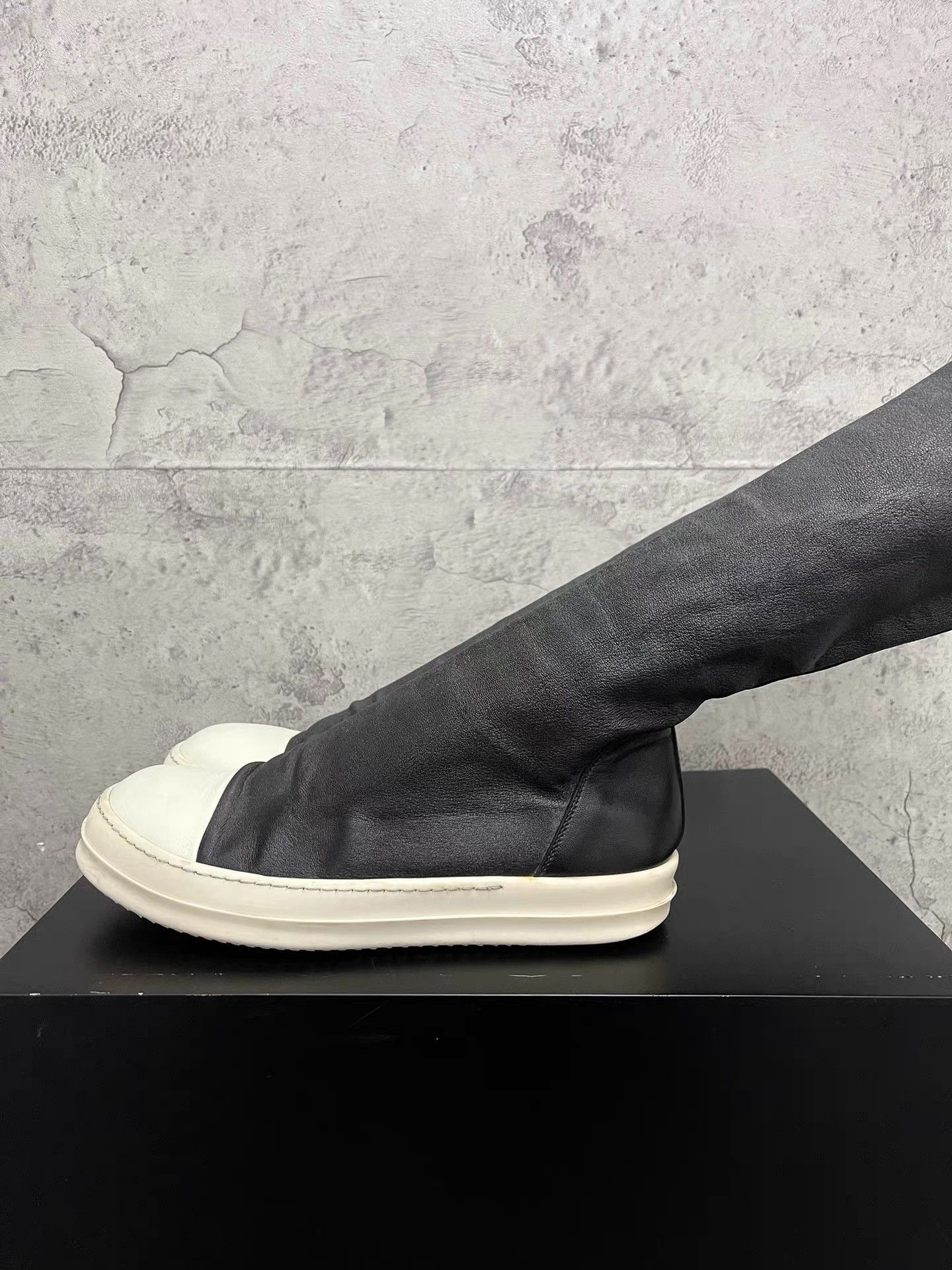 Rick Owens Rick Owens Men's Classic Boots K34 Size US 7 / EU 40 - 4 Thumbnail