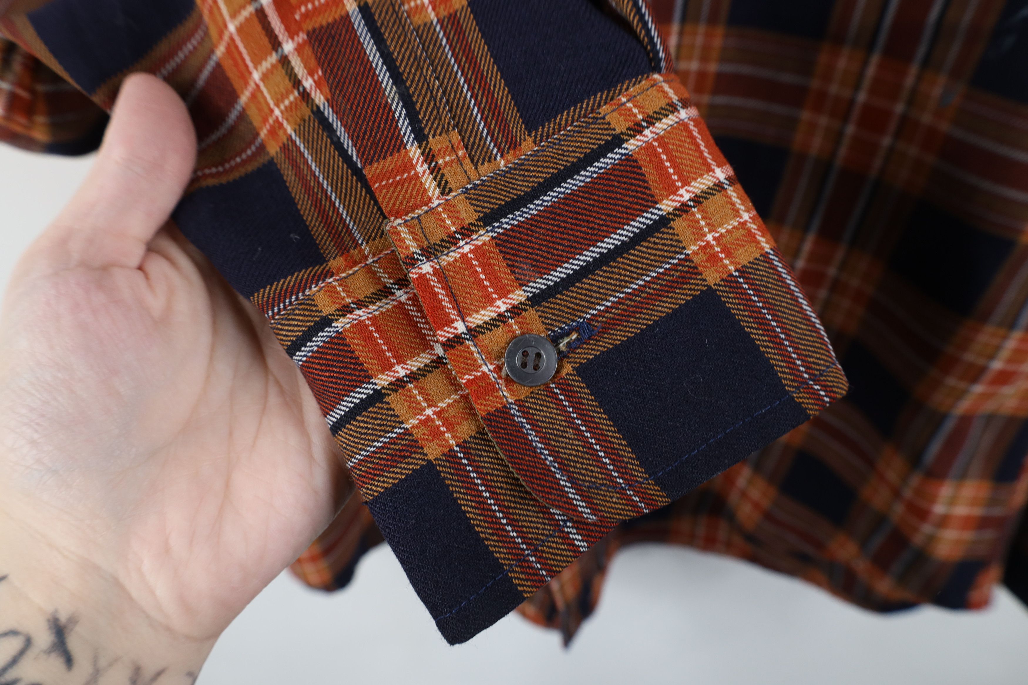 Vintage Vintage 70s Streetwear Rayon Blend Knit Button Shirt Size US M / EU 48-50 / 2 - 10 Thumbnail