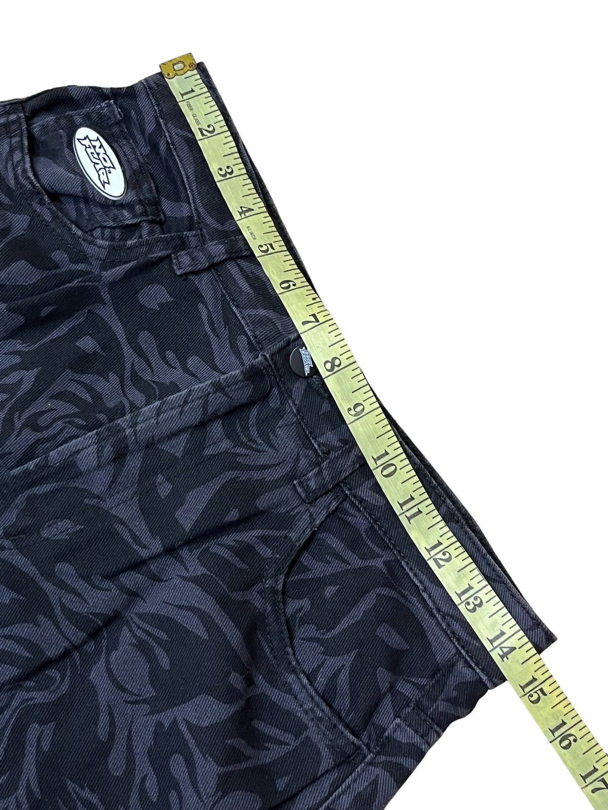 No Fear SKATEGANG NO FEAR x H&M FULLPRINT LOGO BAGGY PANT Size US 29 - 13 Thumbnail