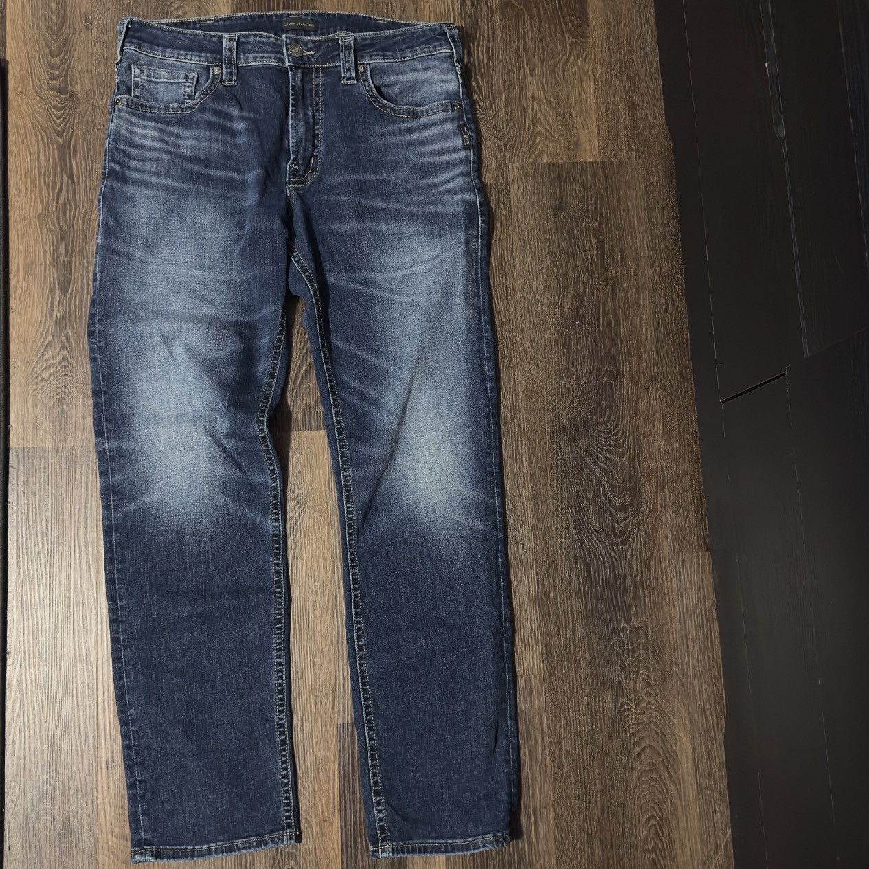 Silver Jeans Co. Men’s Silver Jeans Co “Eddie” Relaxed Fit Tapered Leg 34/32 Size US 34 / EU 50 - 1 Thumbnail