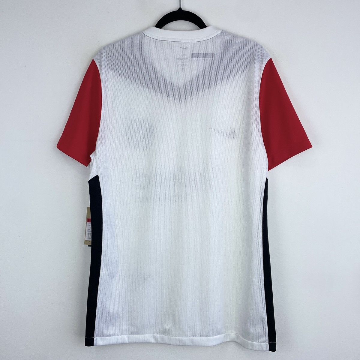Nike Eintracht Frankfurt Home Nike Jersey Men 2024/2025 Slim Fit Size US L / EU 52-54 / 3 - 7 Thumbnail