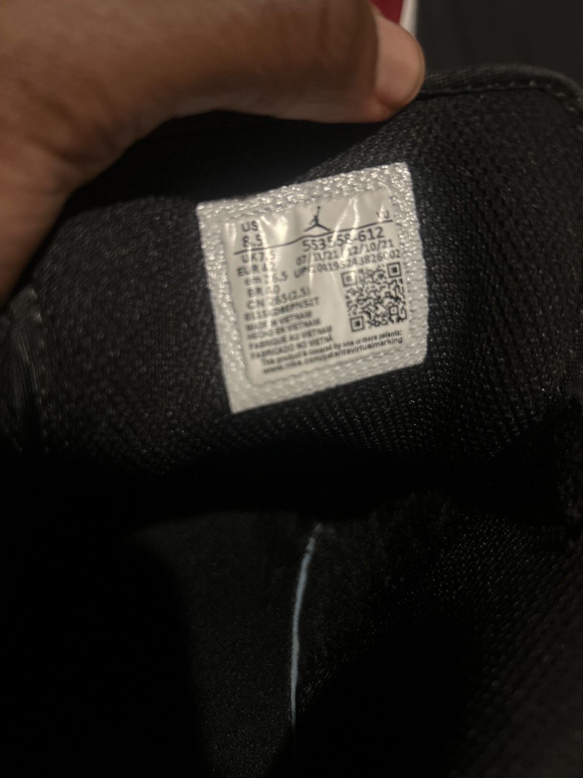 Nike Air jordan 1 bred toes Size US 8.5 / EU 41-42 - 6 Thumbnail